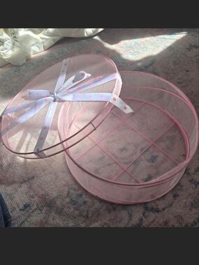 American Vintage Pink Mesh Ribbon Hat / Accessory Storage Box